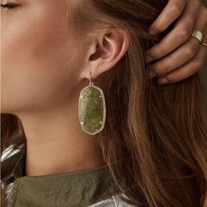 Kendra Scott Elle Green Stone Earrings